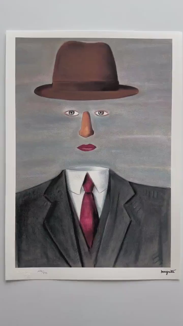 René Margritte, Surrealisme man met hoed - Gesigneerd - Certificaat - stempel Limited Edition lithograph - Arches paper